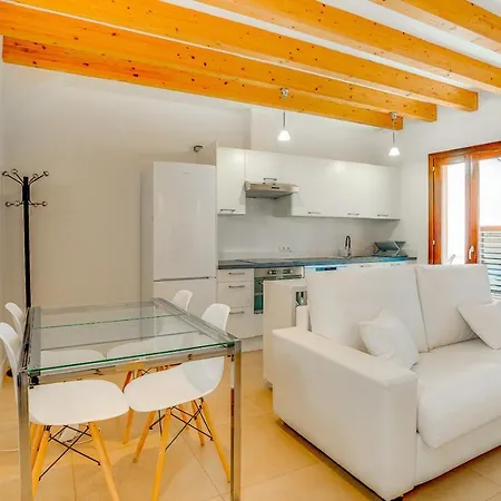 Apartment Duplex - With Garage